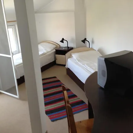 Guest house Yana Guest 2*
